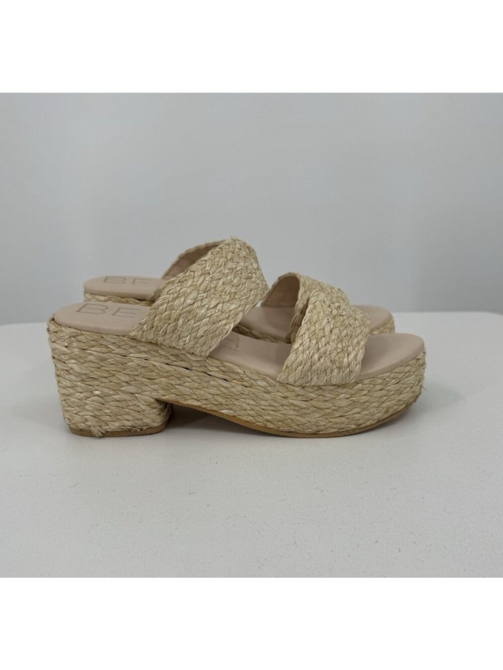 BEACH Matisse Natural Ocean Ave Sandals sz 9 Slip-on Braided Raffia Block Heel M